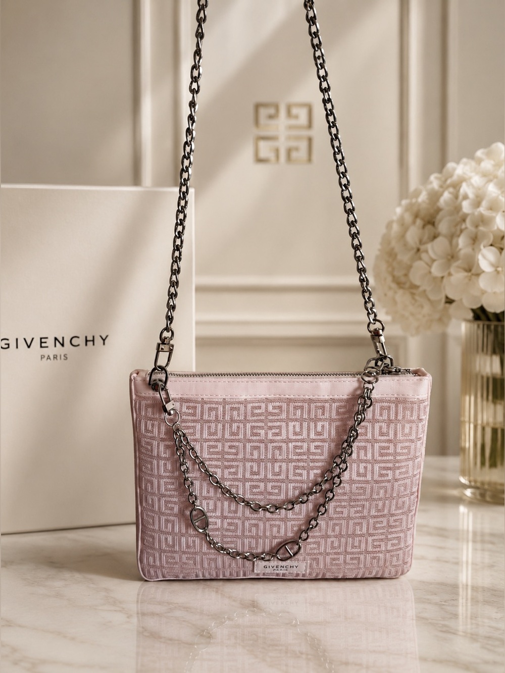 GIVENCHY Parfums